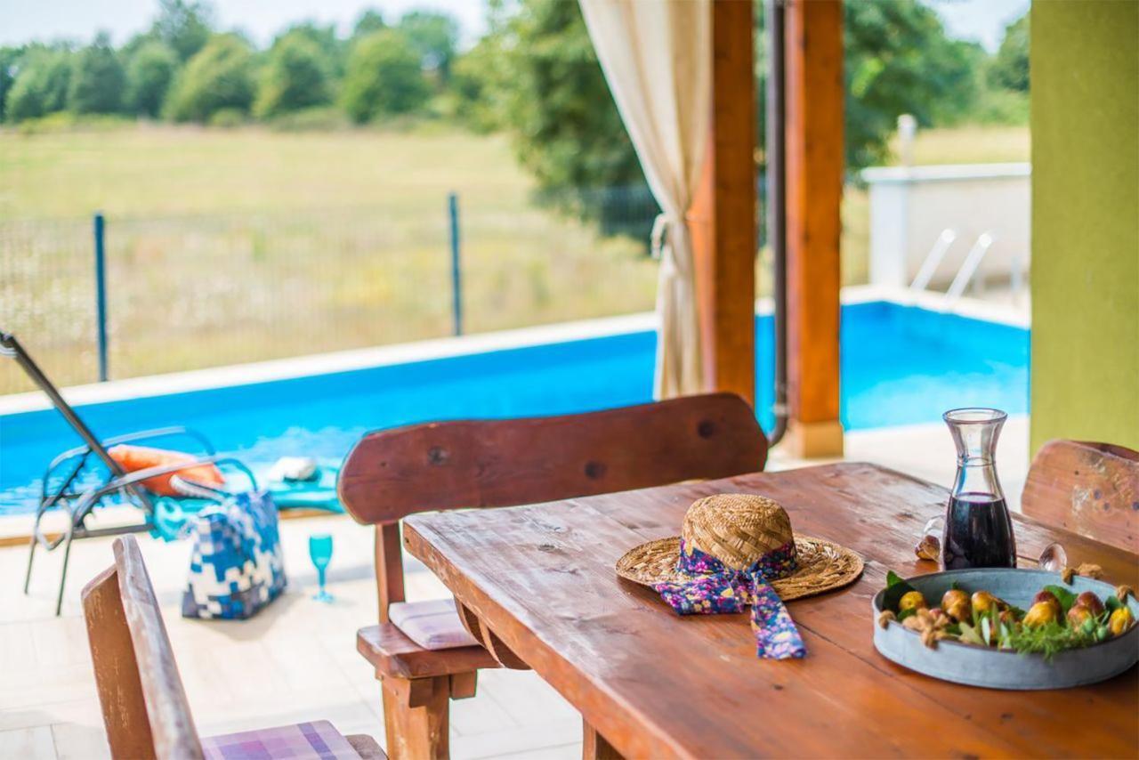 Holiday Home Tanja Πούλα Εξωτερικό φωτογραφία
