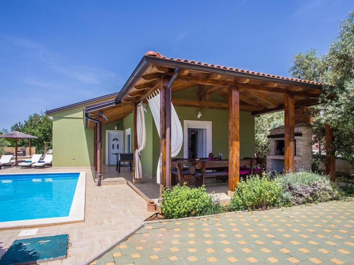 Holiday Home Tanja Πούλα Εξωτερικό φωτογραφία
